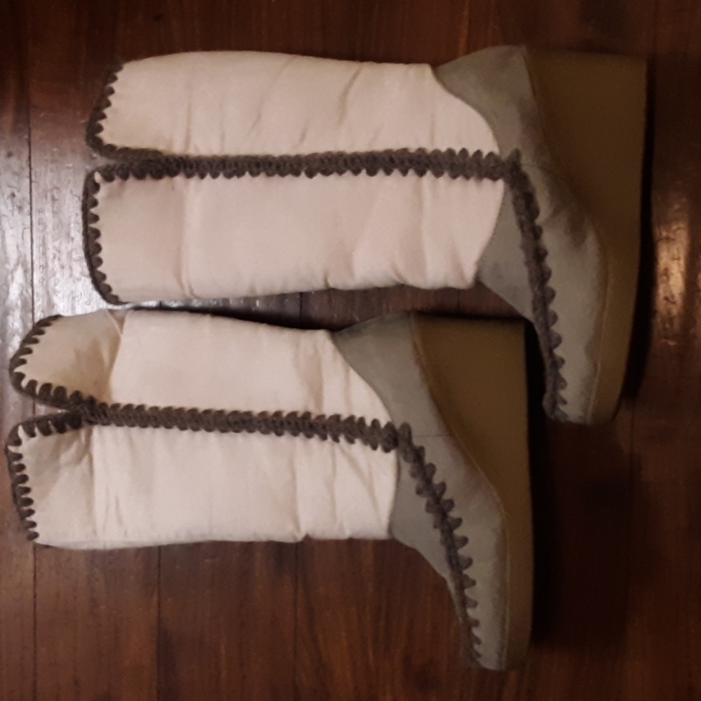 Womens 8.5 sz winter boots - Picture 3 of 6